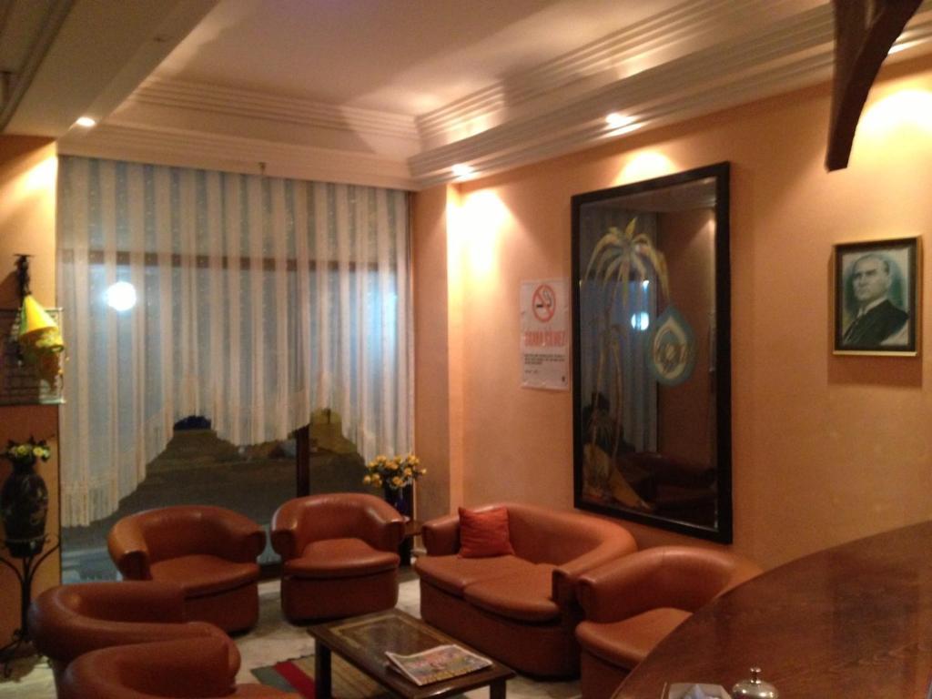 كوشاداسيه Akerdem Hotel المظهر الخارجي الصورة