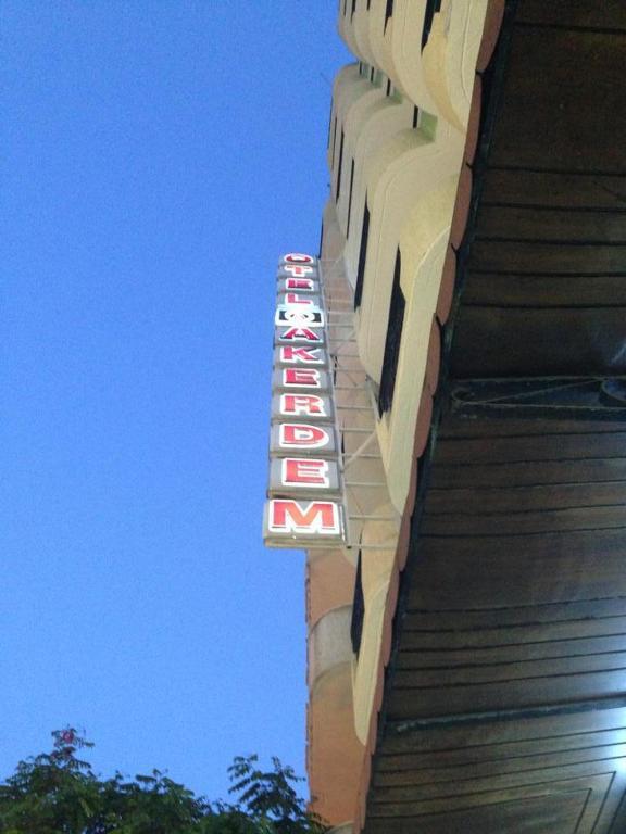 كوشاداسيه Akerdem Hotel المظهر الخارجي الصورة