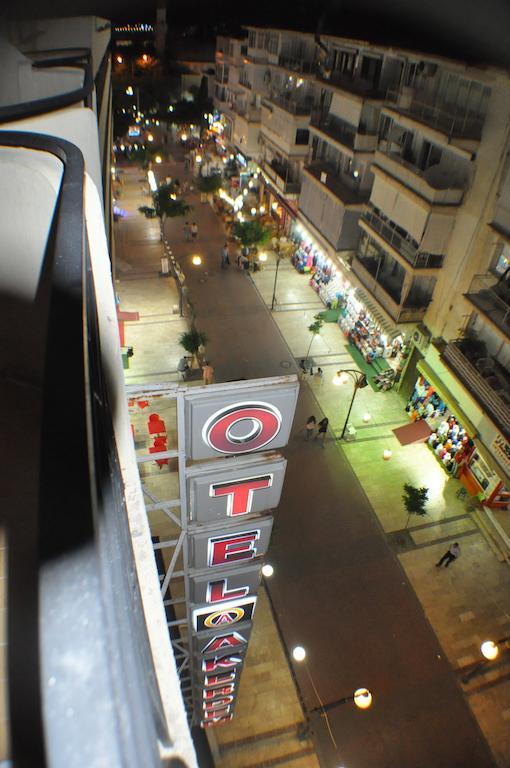 كوشاداسيه Akerdem Hotel المظهر الخارجي الصورة