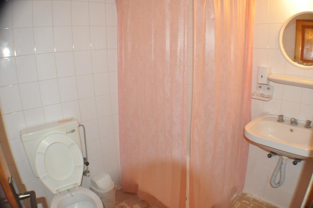 كوشاداسيه Akerdem Hotel المظهر الخارجي الصورة